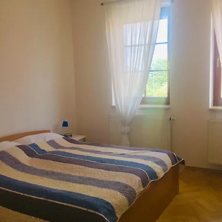 Fairy-tale From Lev I Sova Мини-отель Прага